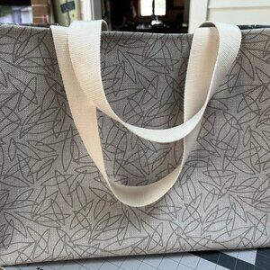 Tote